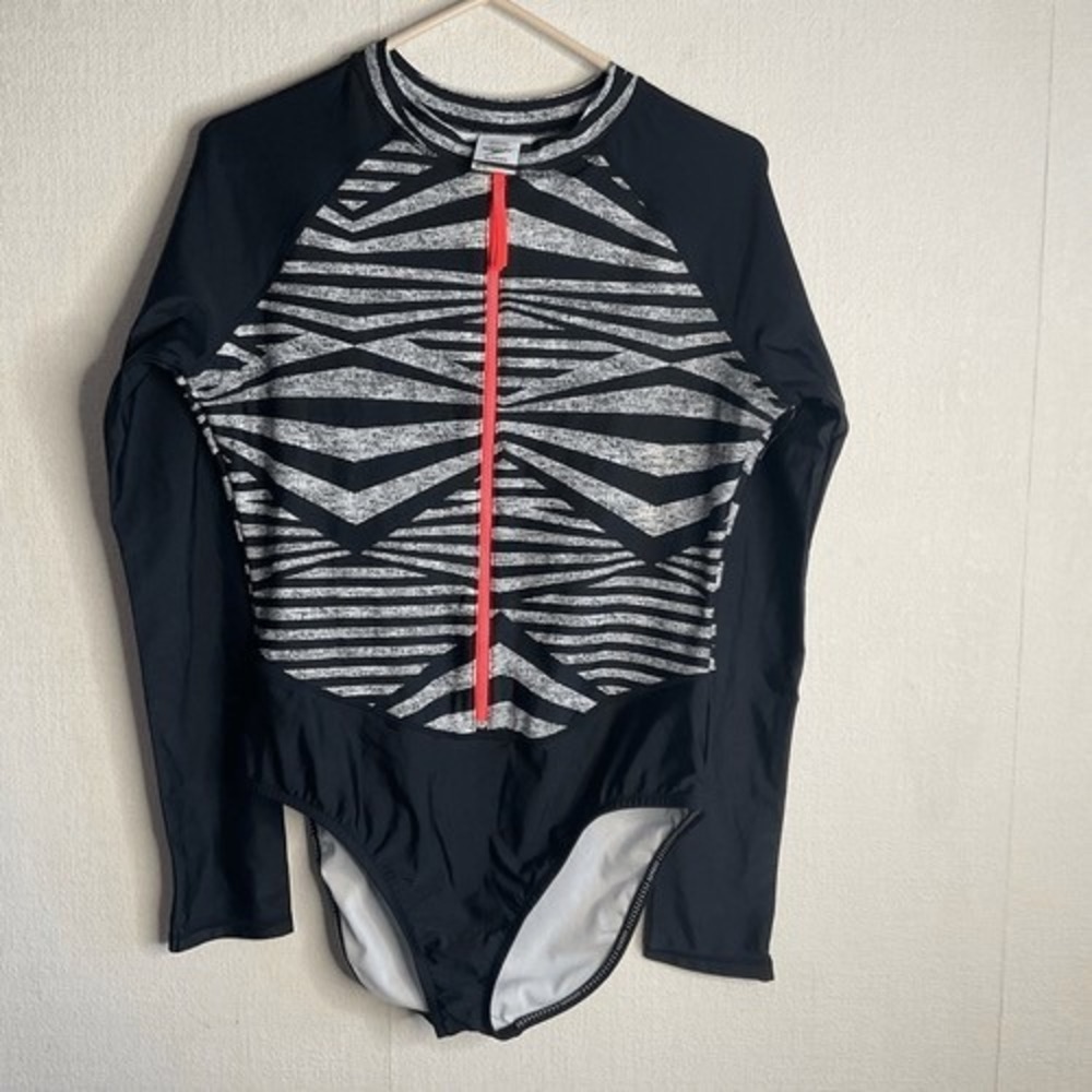 NWOT Speedo Black Long Sleeve One Piece Power Flex Eco Swimsuit Women XL Vietnam